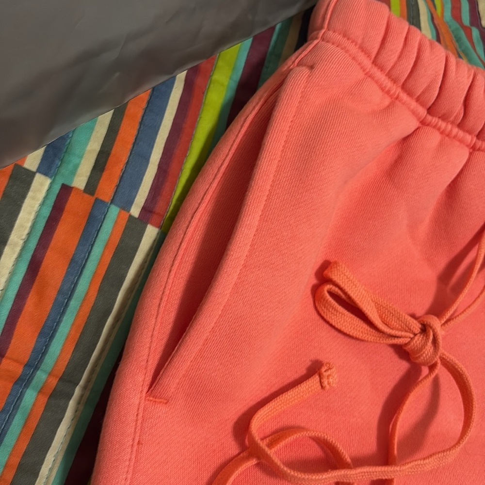 Sale Today Fear of God, essentials, coral short size, medium brand new w… - Picture 9 of 16